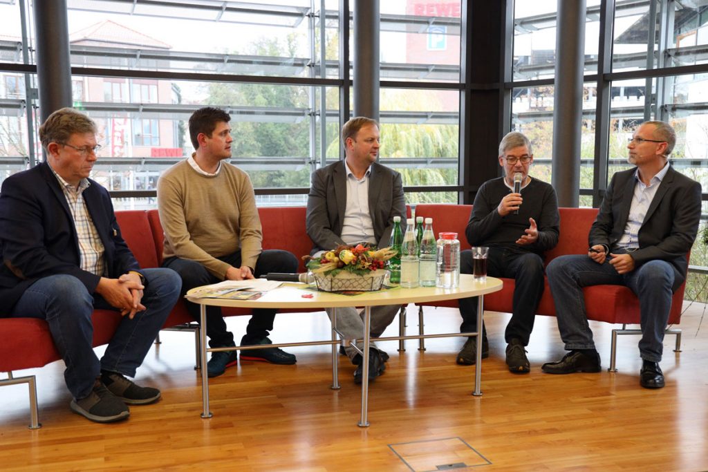 Podiumsrunde mit Hans-Hermann Specht, Phillip Kliem, Mario Schwanke, Reinhard Freydank und Johann Meierhöfer (von links)