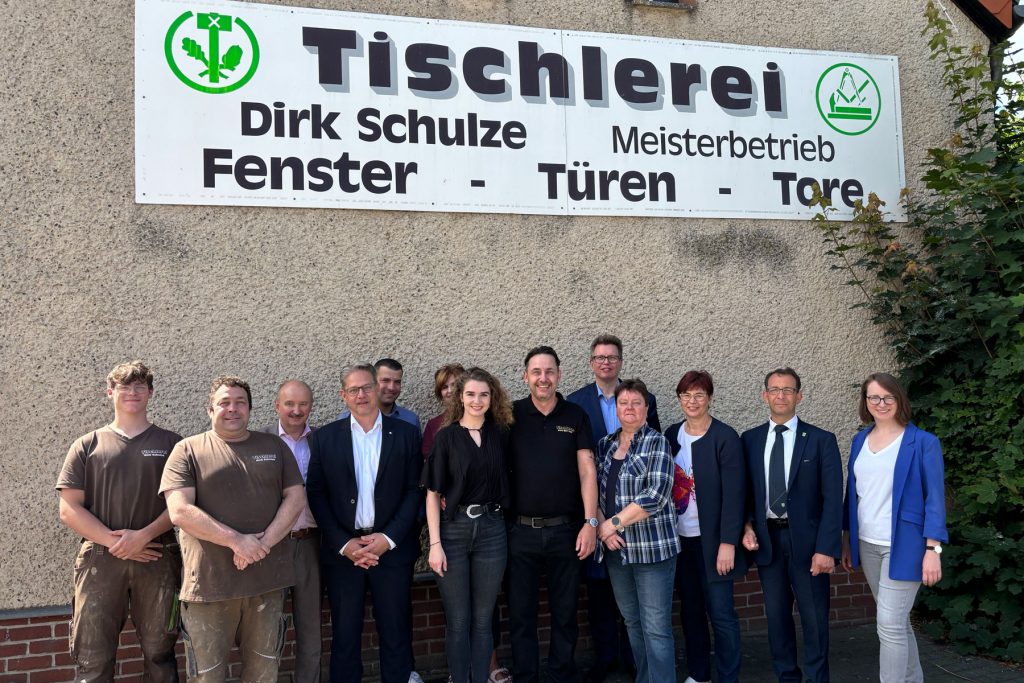 Jurybesuch bei der Tischlerei Dirk Schulze