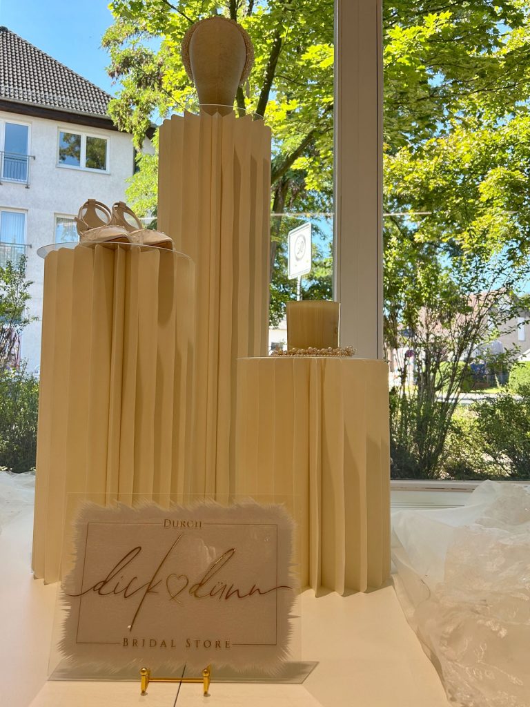 Jurybesuch bei Durch dick und dünn Bridalstore – CITALEA GmbH