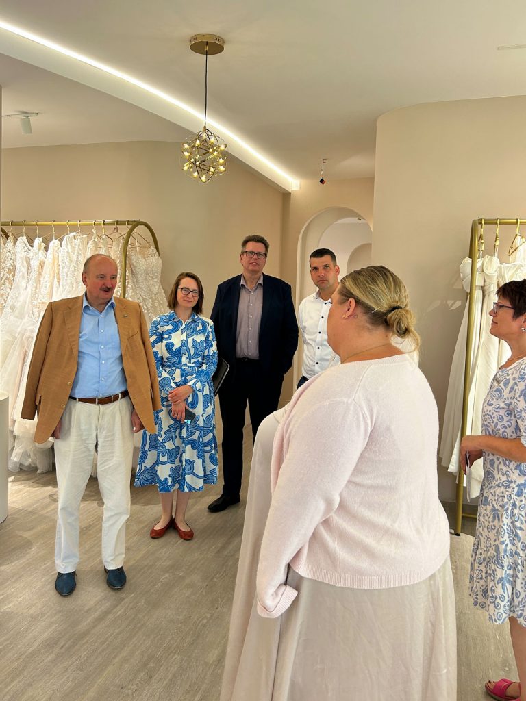 Jurybesuch bei Durch dick und dünn Bridalstore – CITALEA GmbH