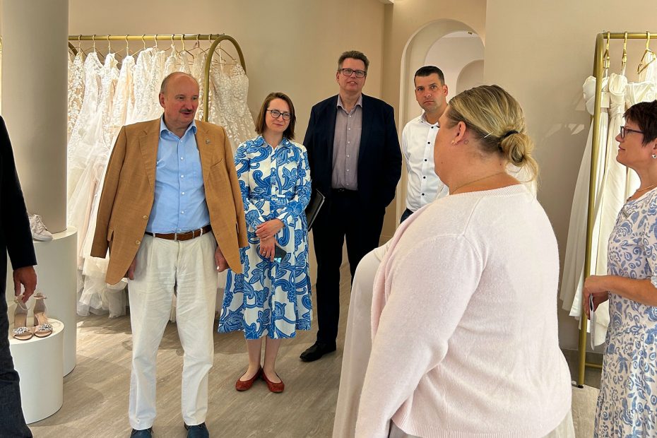 Jurybesuch bei Durch dick und dünn Bridalstore – CITALEA GmbH