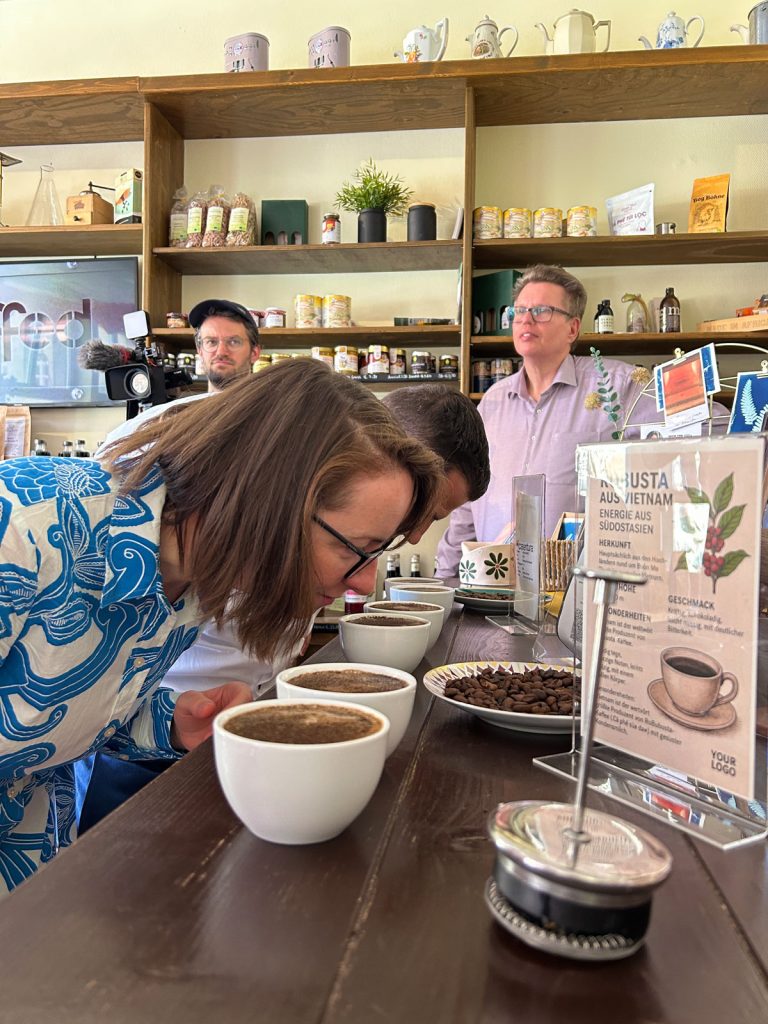 Jurybesuch bei der Pelikan Kaffee Rösterei