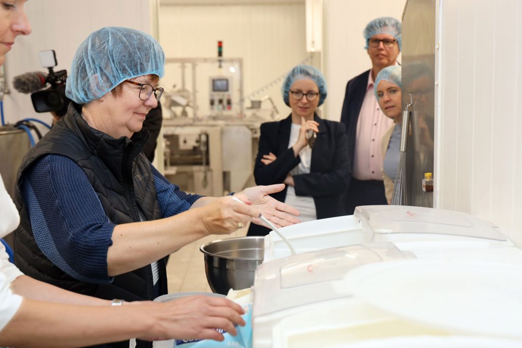 Jurybesuch bei Urstrom Jerseys - Loreen Herrmann