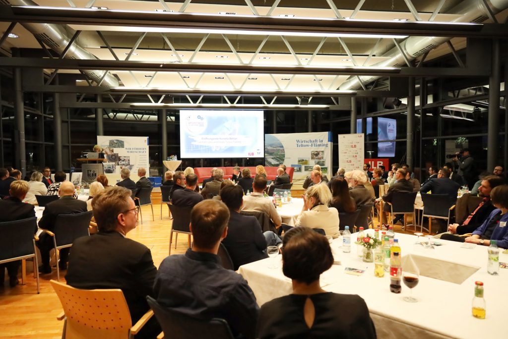 Eröffnung unter starker Beteiligung aus Wirtschaft und Politik