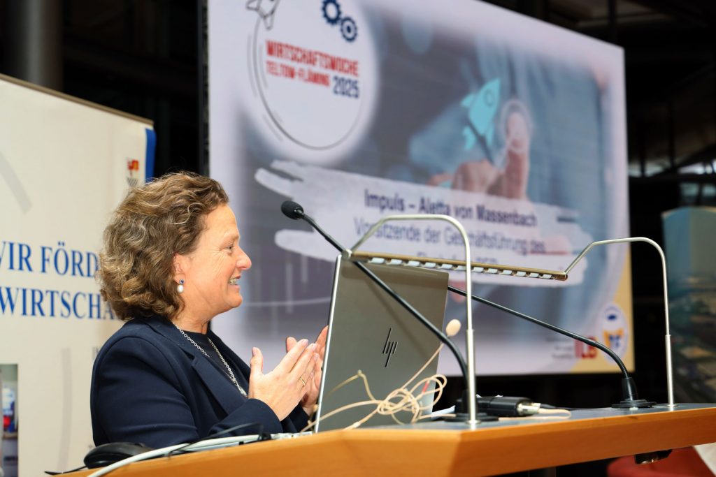 Aletta von Massenbach, Geschäftsführerin des BER