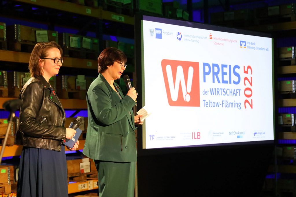 Die Organisatorinnen Katharina Fichtner und Vilma Trempler