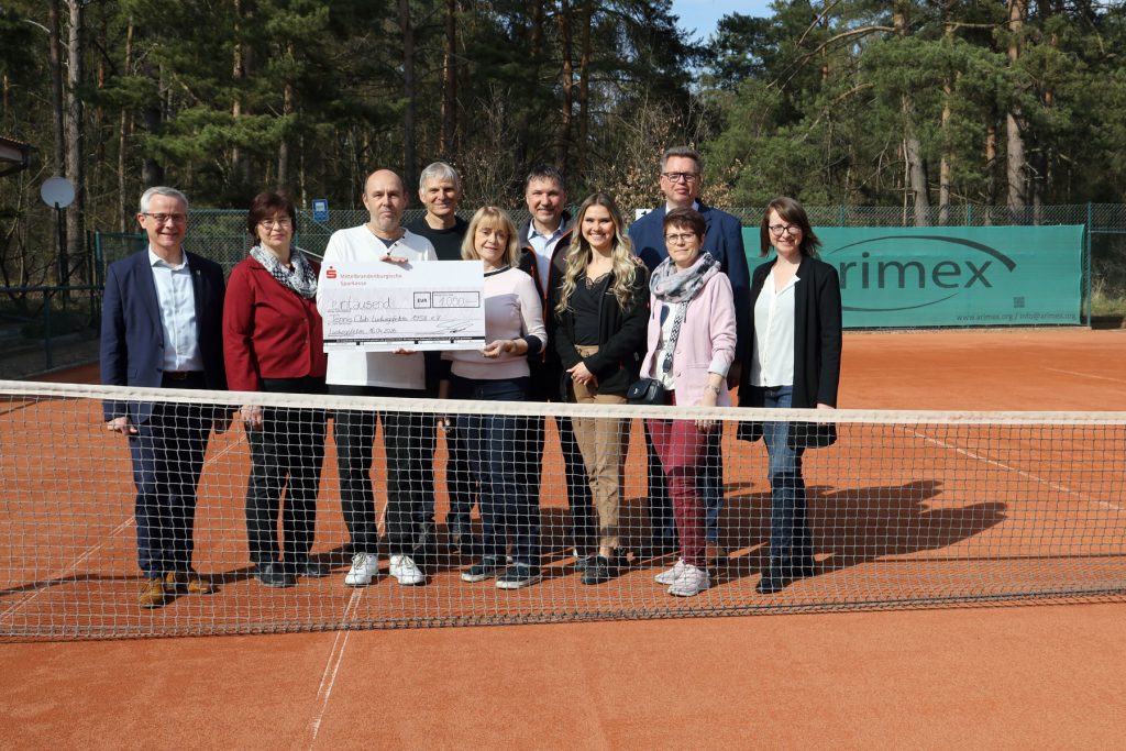 Spendenübergabe von Arimex an den TC Ludwigsfelde